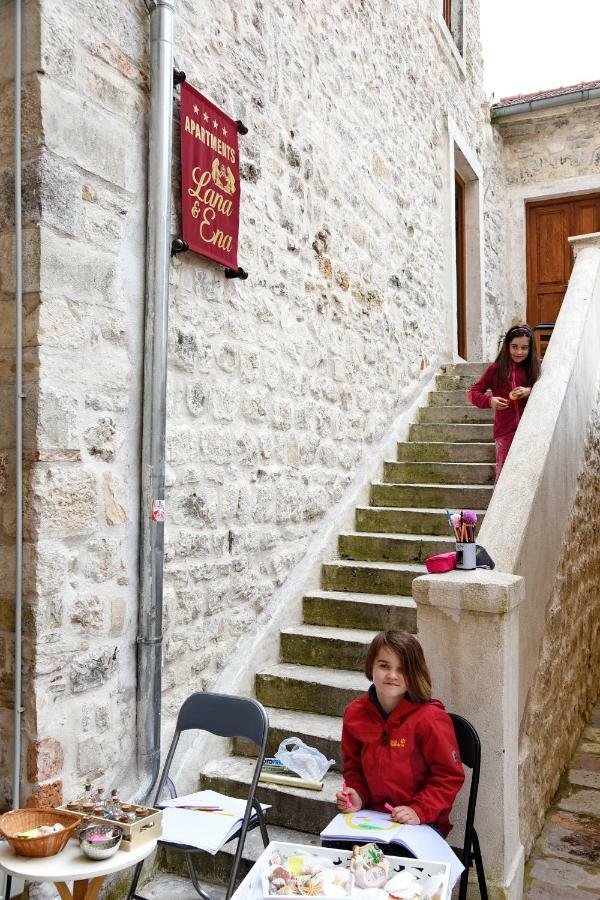 Lana & Ena Apartments Kotor Buitenkant foto
