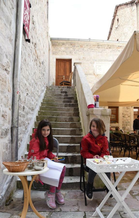 Lana & Ena Apartments Kotor Buitenkant foto